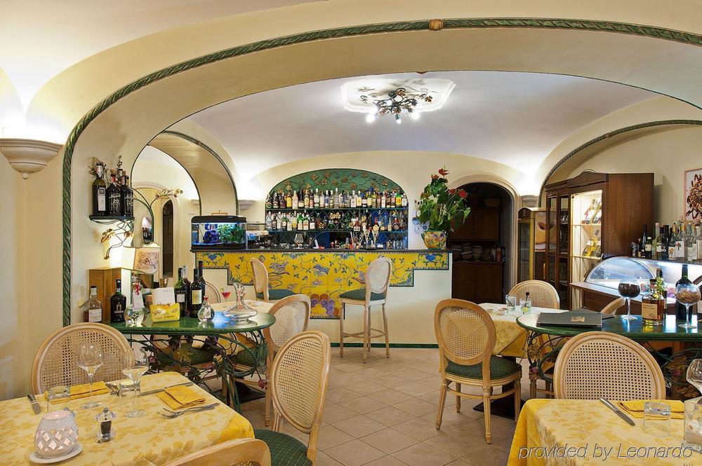 Hotel Villa Gabrisa Positano Exteriör bild