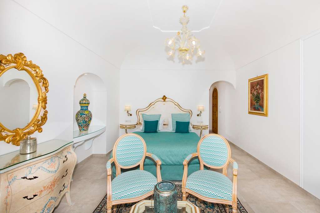 Hotel Villa Gabrisa Positano Rum bild